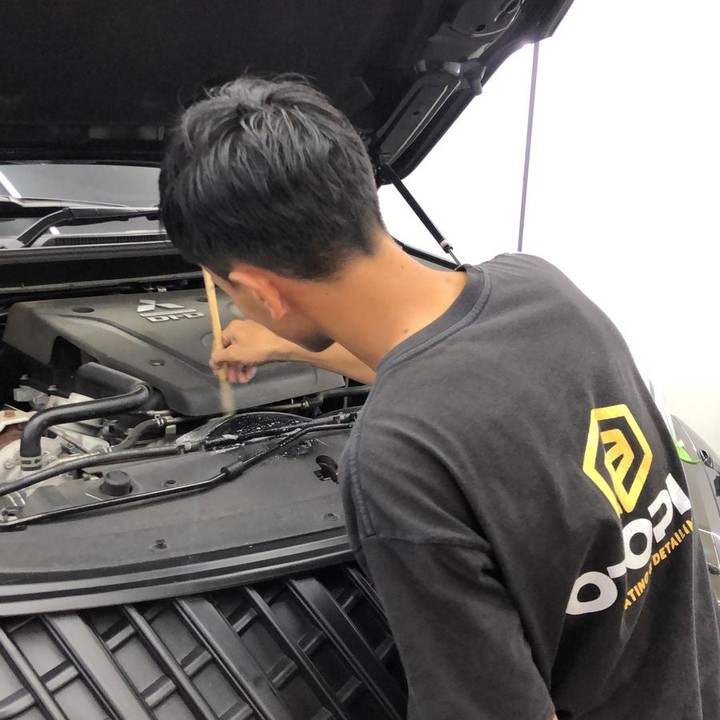 Layanan Engine Bay Detailing 